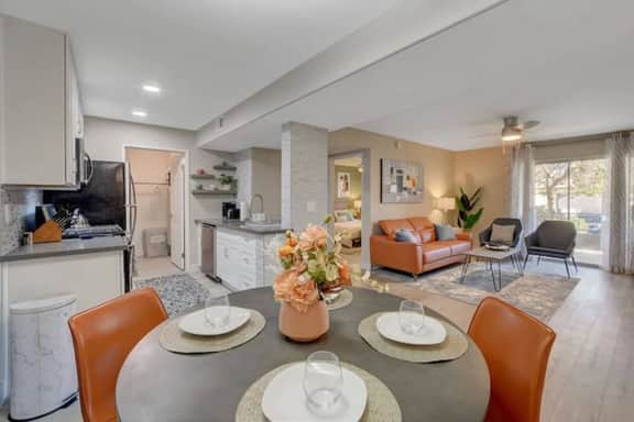Modern 2BR Condo | Pool, Spa, Gym | Near Strip
